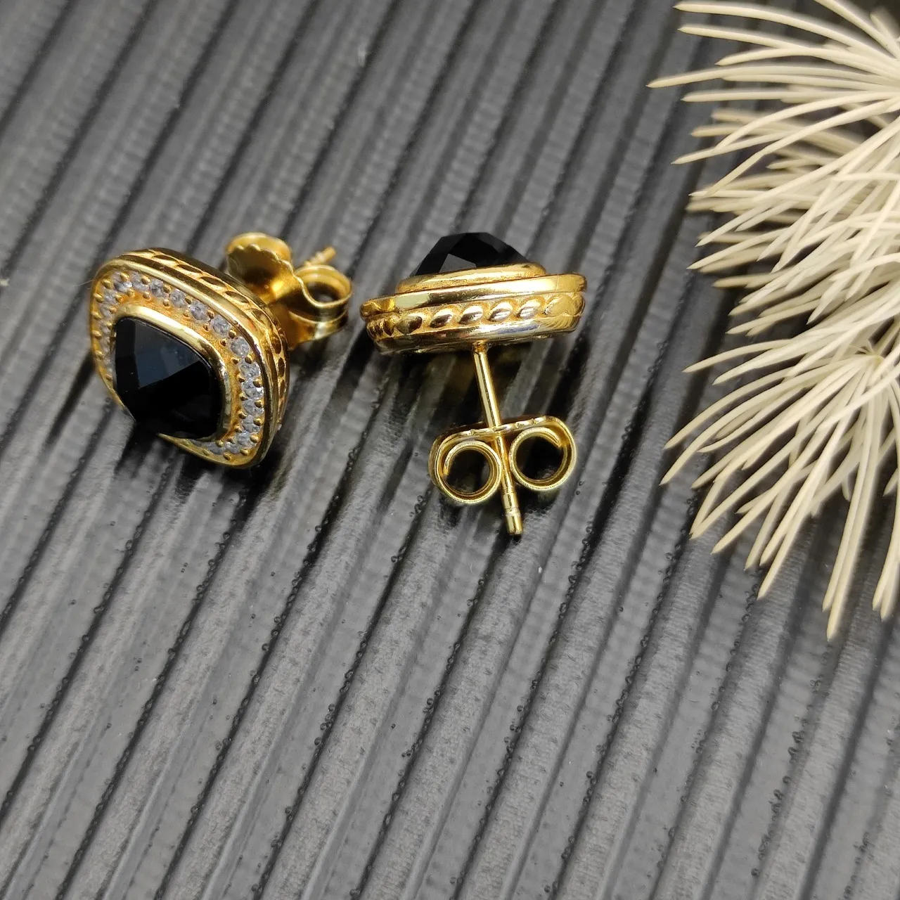 David Yurman Albion Gold Black Cushion-Cut Stone Pavé Diamond Halo Earrings 5