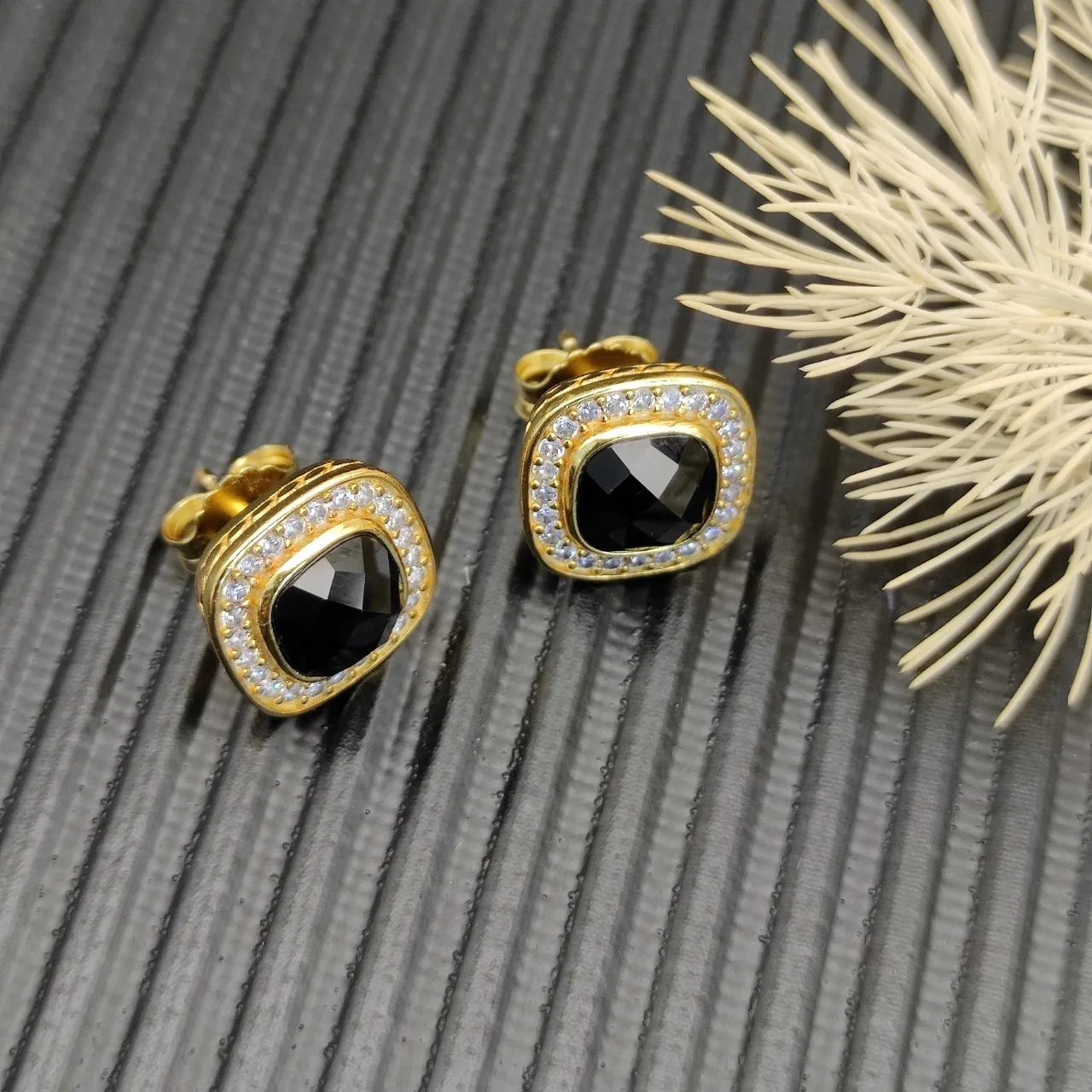David Yurman Albion Gold Black Cushion-Cut Stone Pavé Diamond Halo Earrings 6