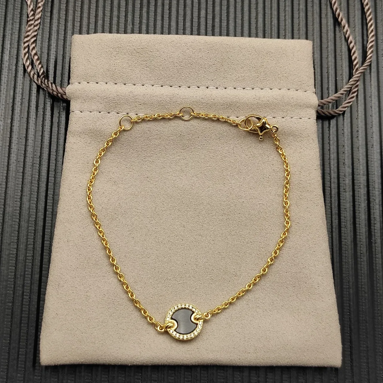 David Yurman Albion Onyx and Pavé Circle Gold Chain Bracelet 9