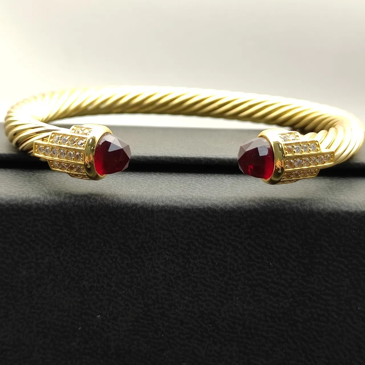 David Yurman Cable Classic Bracelet Grenat Pavé Doré Torsadé 3