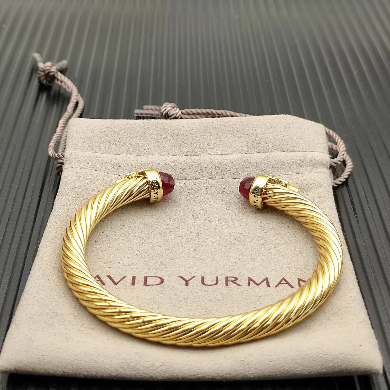 David Yurman Cable Classic Bracelet Grenat Pavé Doré Torsadé 9