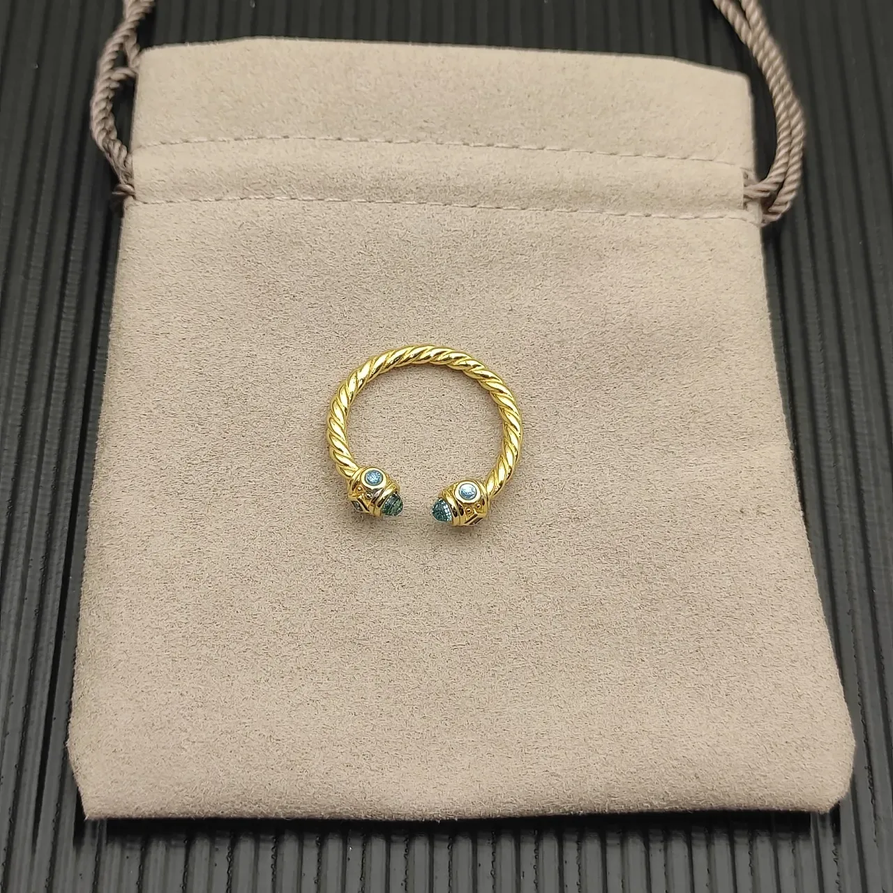 David Yurman Cable Collectibles সোনা নীল মোড়ানো ব্যান্ড ডুয়েল জেম টার্মিনাল আংটি 9