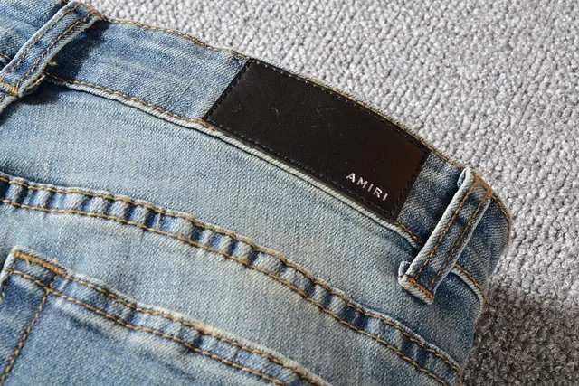 Distressed Mid-Rise Slim-Fit Light Blue Jeans 3