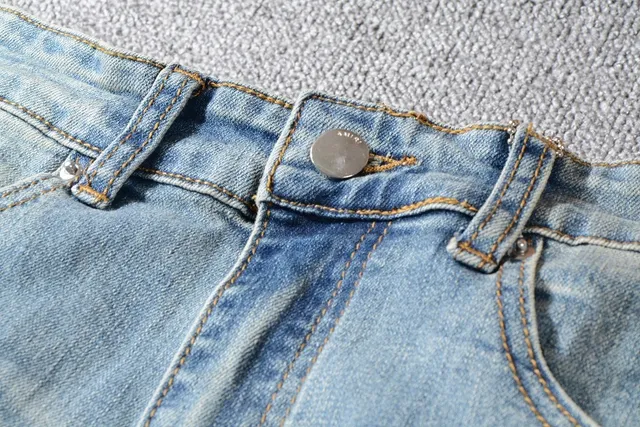 Distressed Mid-Rise Slim-Fit Light Blue Jeans 12