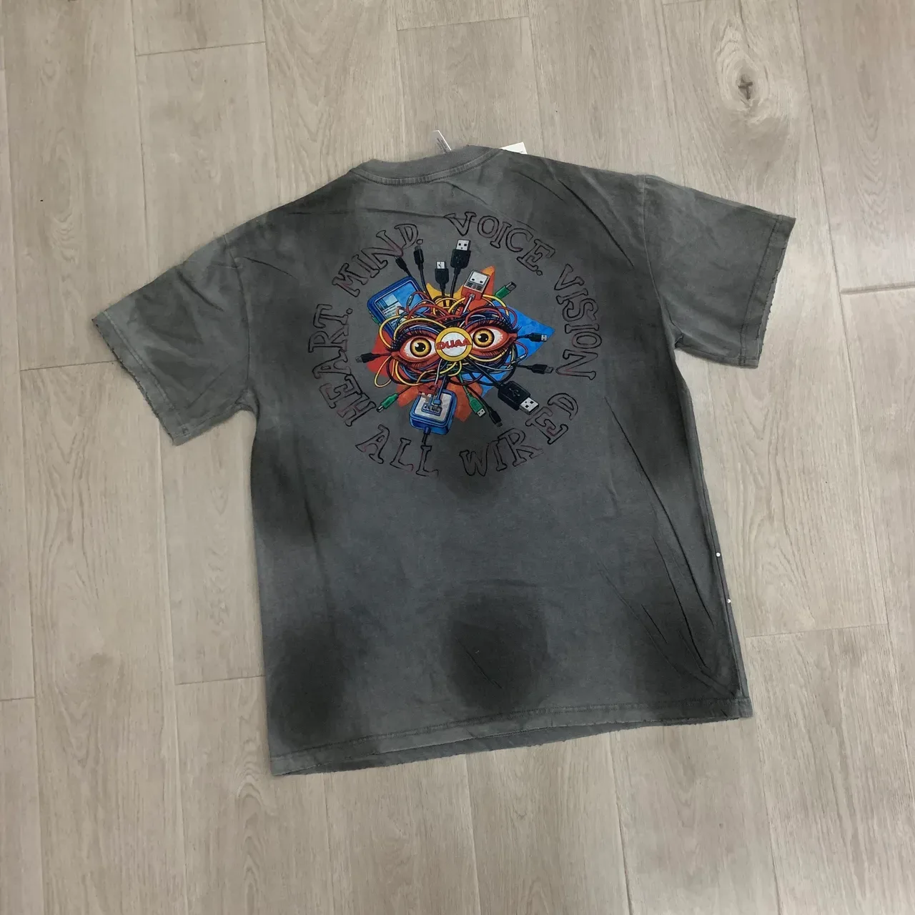 DUAA Graphic Studded Gray T-Shirt 6