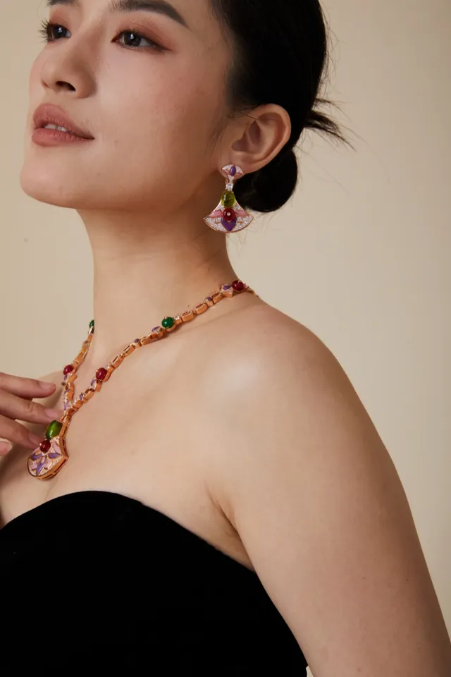Fan-Shaped Enamel and Cabochon Gemstone Earrings 8