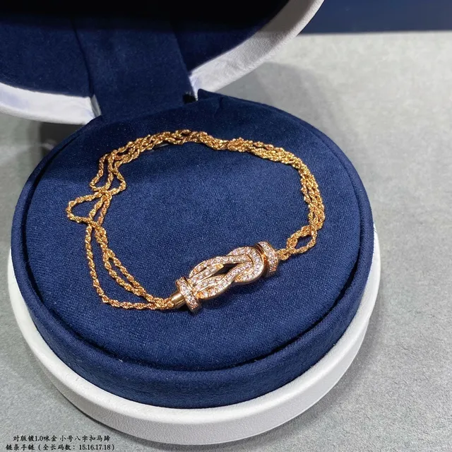 Figure-Eight Knot Pavé Crystal Chain Bracelet 6