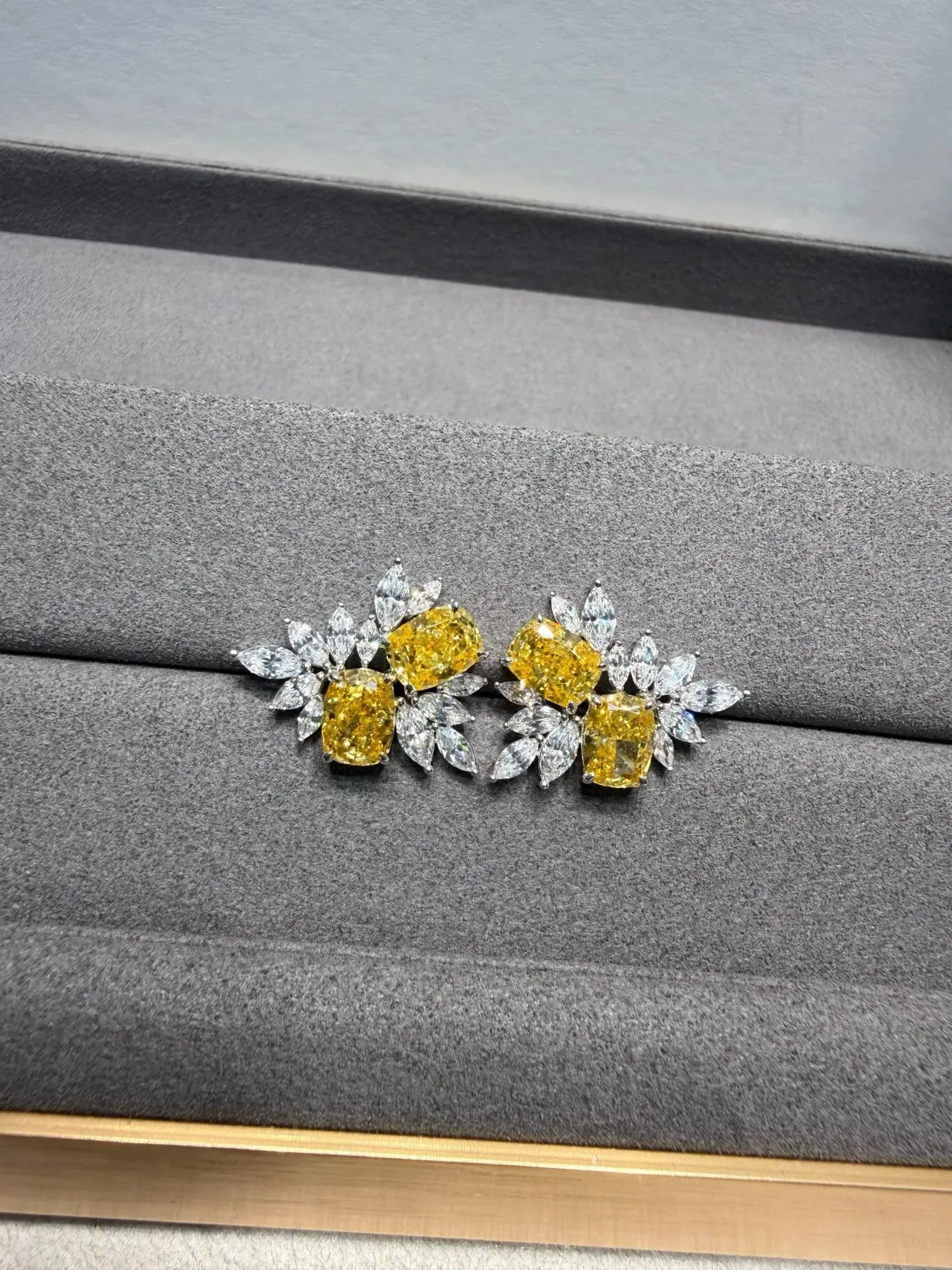 Floral Motif Yellow and Clear Gemstone Cluster Stud Earrings 3