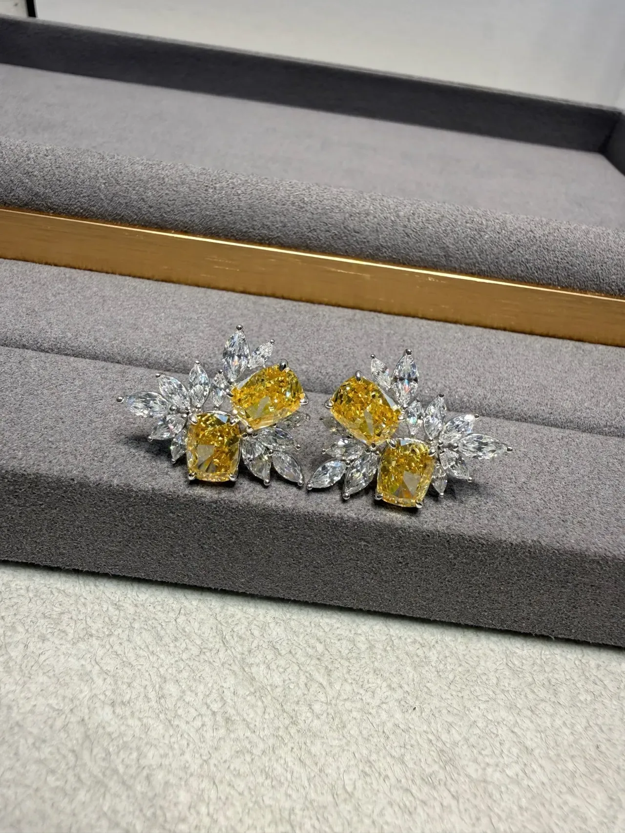 Floral Motif Yellow and Clear Gemstone Cluster Stud Earrings 6