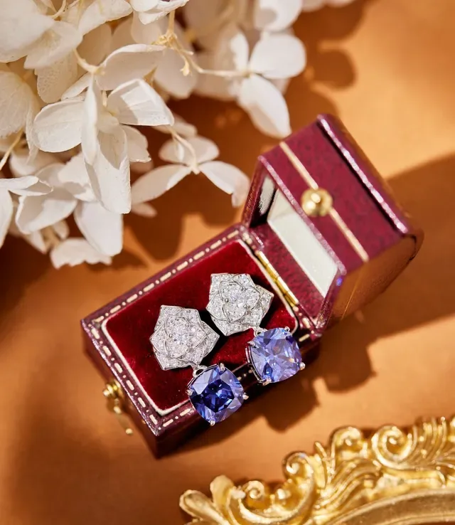 Floral Pavé and Square-Cut Green Gemstone Stud Earrings 7