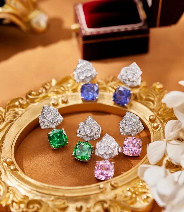 Floral Pavé and Square-Cut Green Gemstone Stud Earrings 8