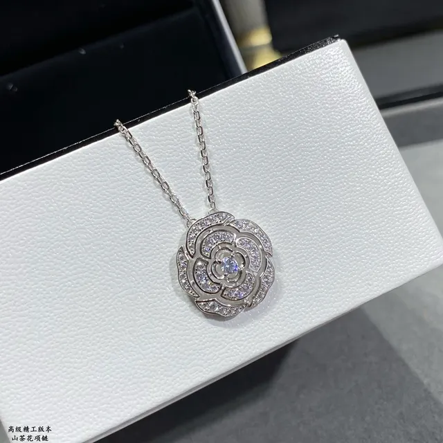 Floral Pavé Layered Pendant Necklace 5