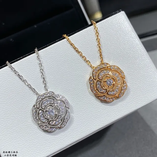Floral Pavé Layered Pendant Necklace 9