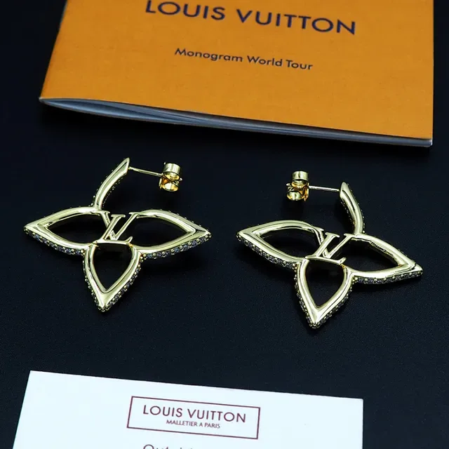Geometric Pavé Gold-Tone Leaf Motif Earring 2