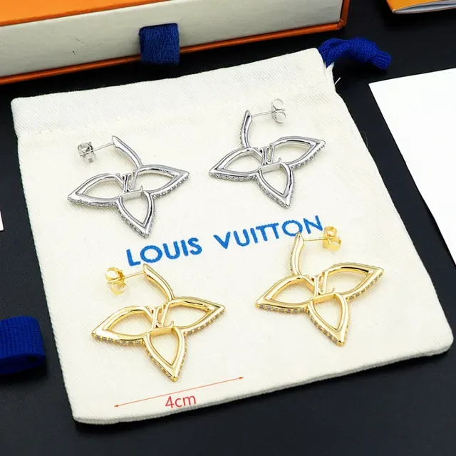 Geometric Pavé Gold-Tone Leaf Motif Earring 12