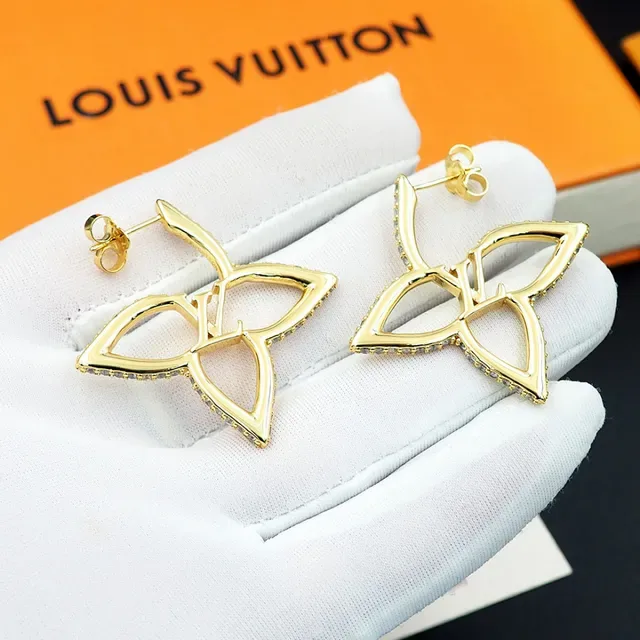 Geometric Pavé Gold-Tone Leaf Motif Earring 14