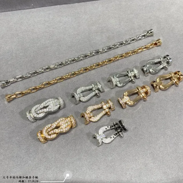Gold and Silver Horseshoe-Clasp Crystal Link Bracelets 3