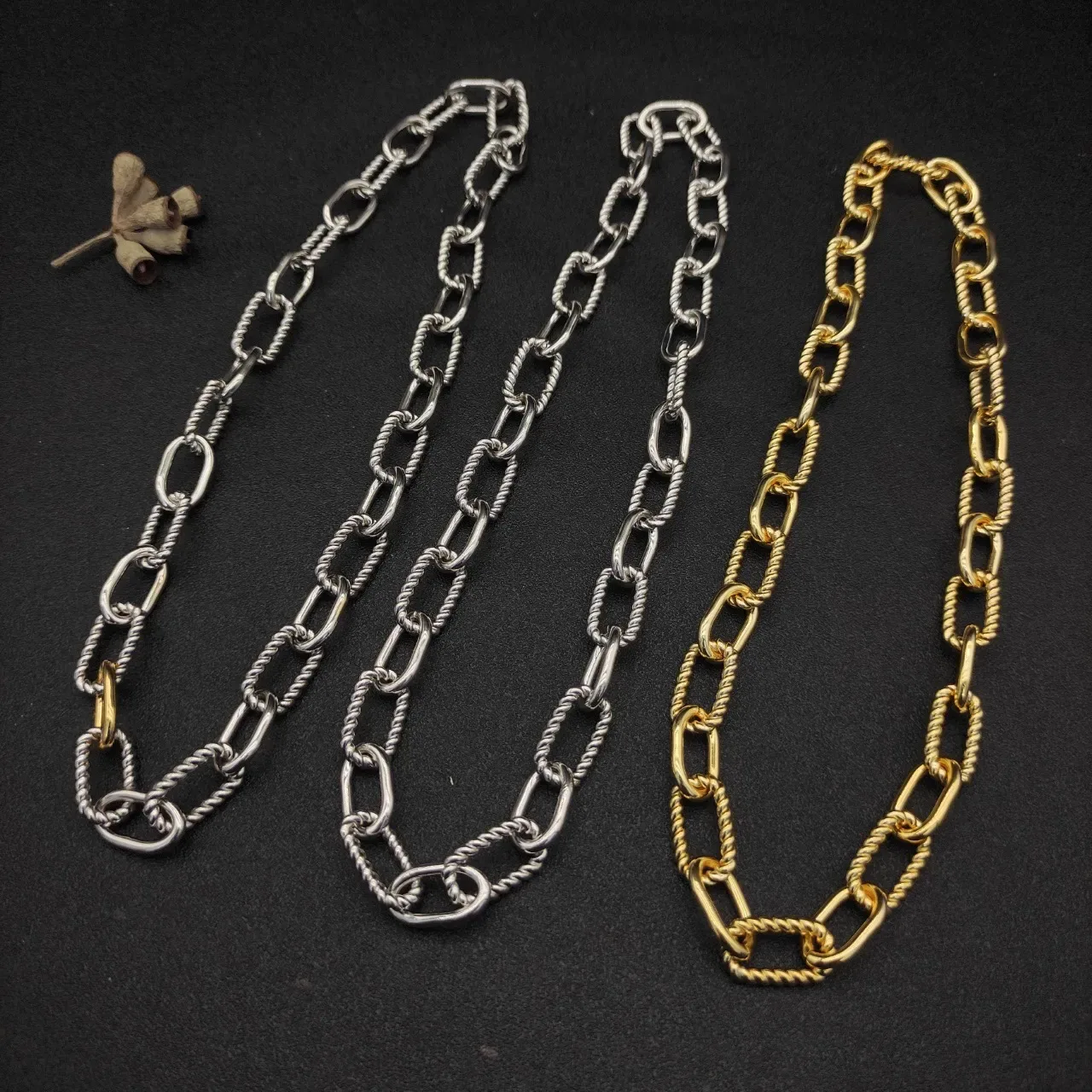 Gold and Silver Twisted Rope-Link Chain Necklaces 5
