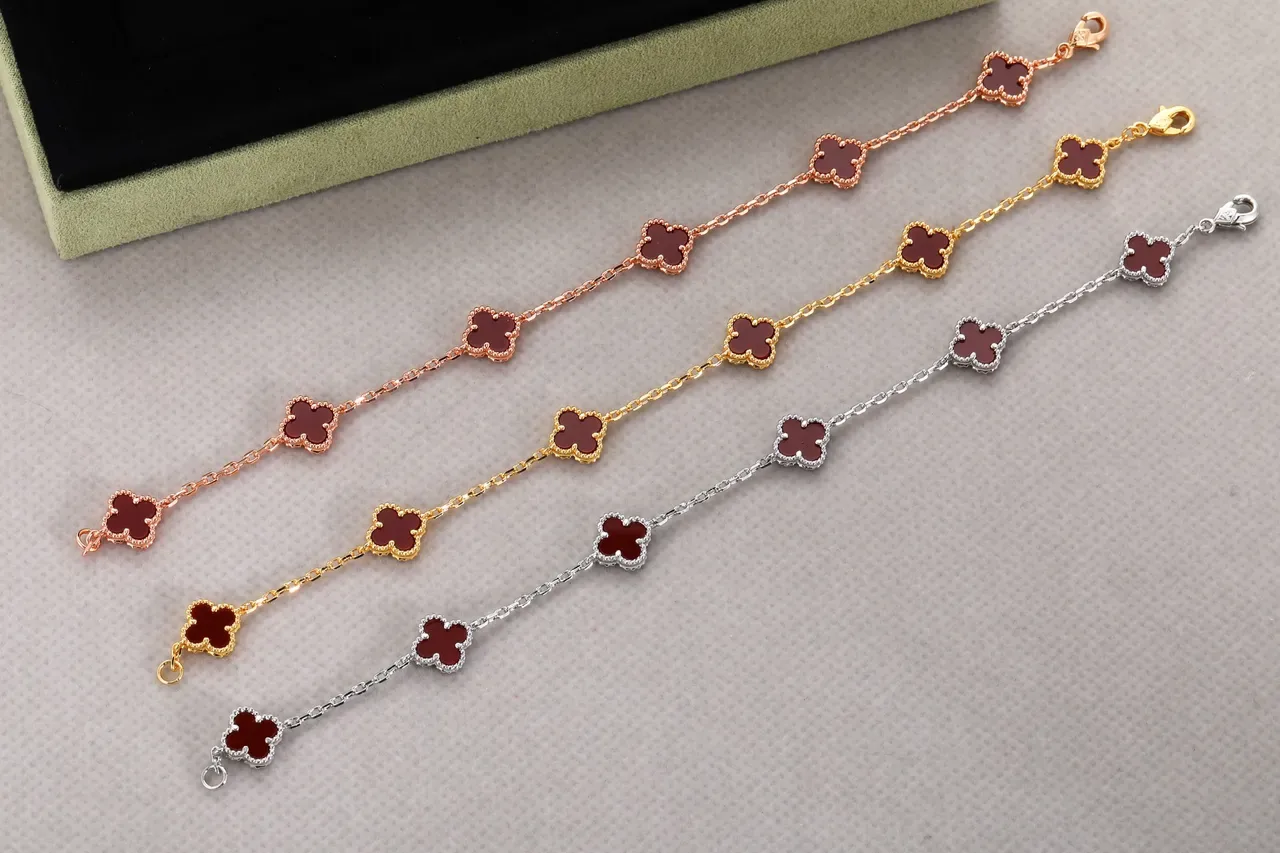 Gold Black Chain-Link Clover-Charm Bracelet 5