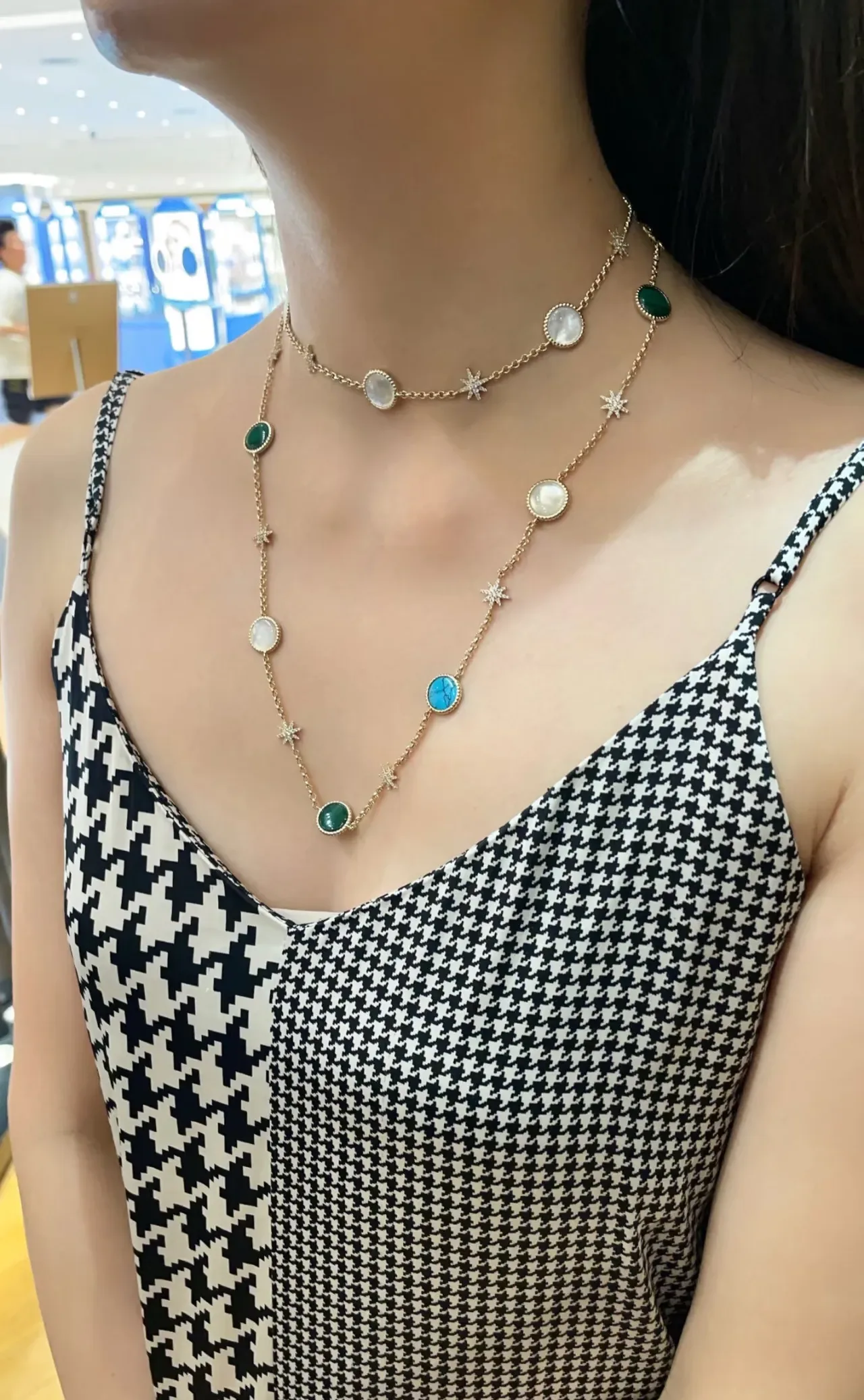 Gold Blue Chain Round Cabochon Gemstones Necklace 3