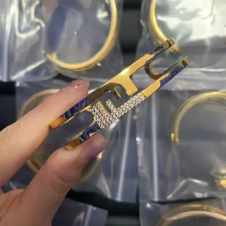 سوار ذهبي أزرق مفتوح الكم نقشة مينا