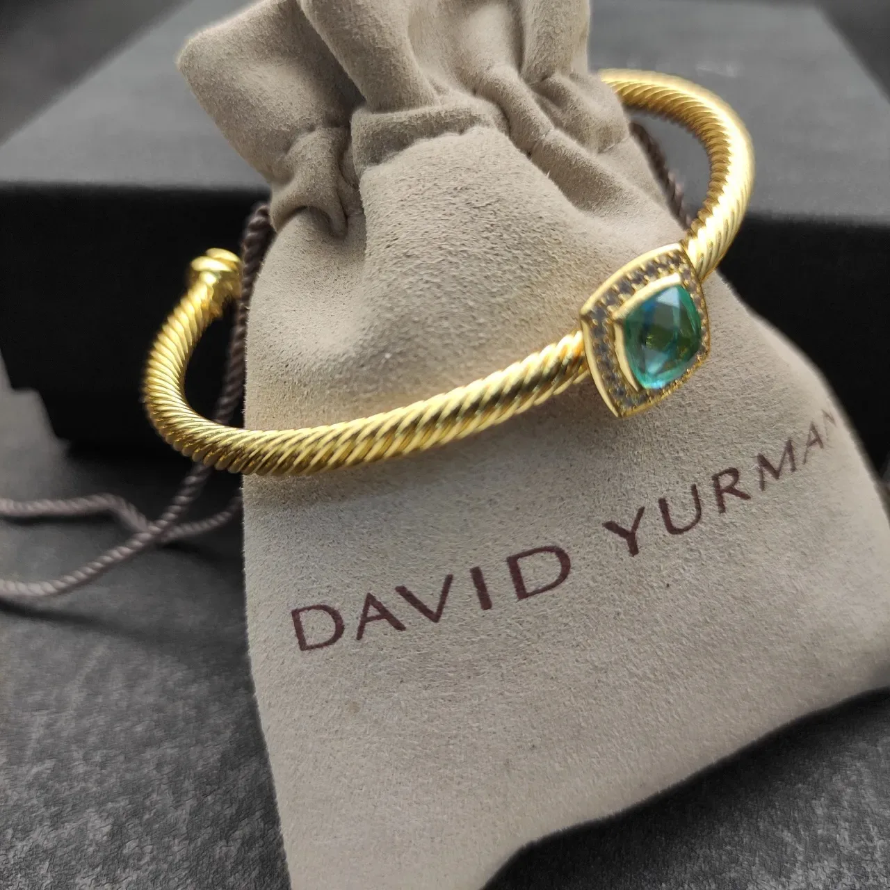Gold Blue Twisted Rope Wire Cabochon-Set Turquoise Stone Bracelet 5