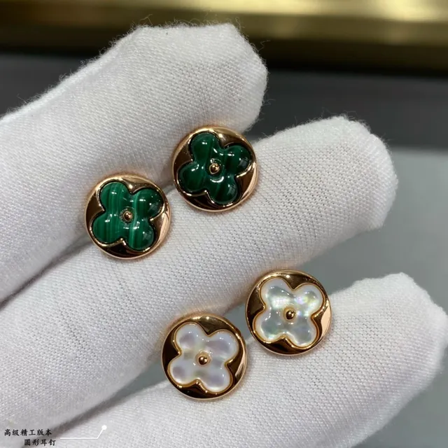 Gold Green Circular Stud Four-Petal Clover Inlay Earrings 4