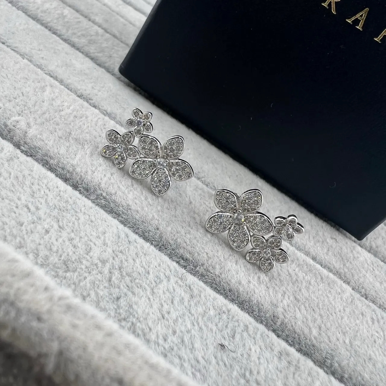 Gold Silver Floral Motif Pavé Crystal Setting Earrings 2