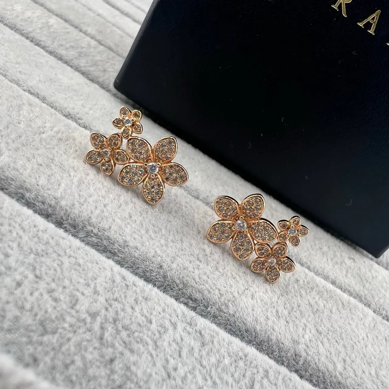 Gold Silver Floral Motif Pavé Crystal Setting Earrings 3