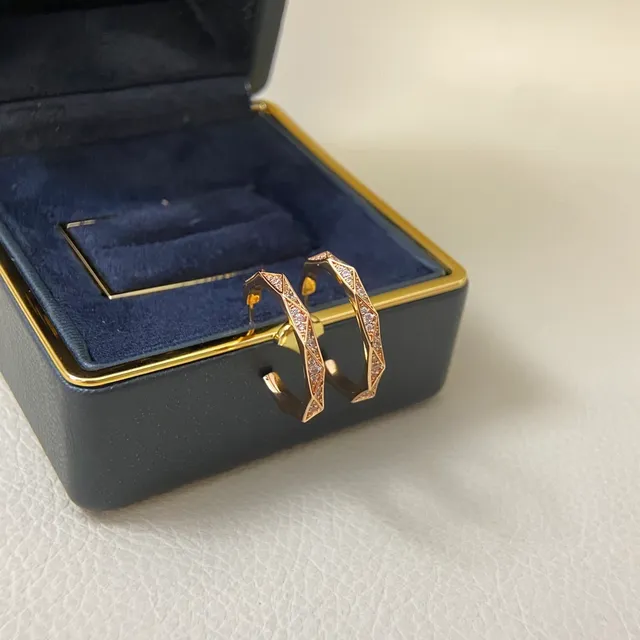 Gold Silver Geometric Faceted Hoops Pavé-Set Clear Stones Ring 4