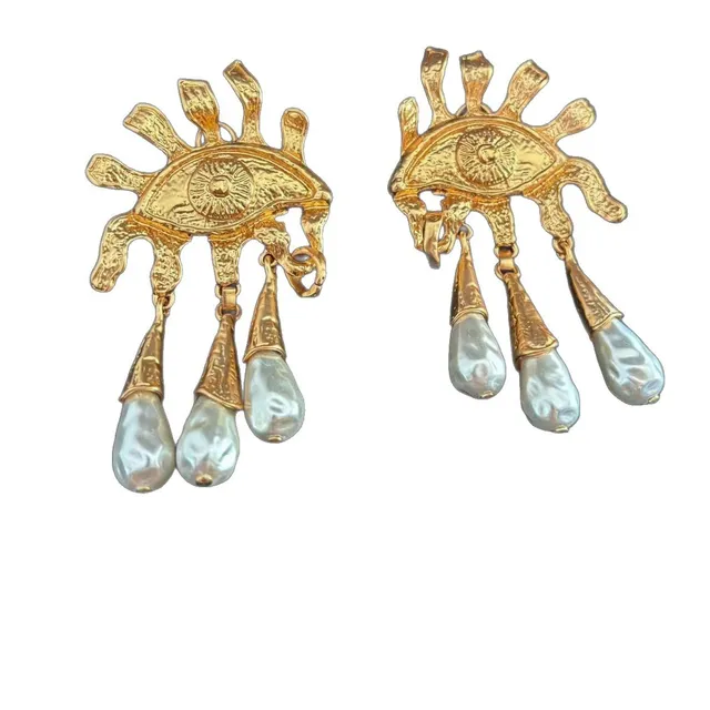 Gold-Tone Eye Motif Baroque Pearl Dangling Earrings 3