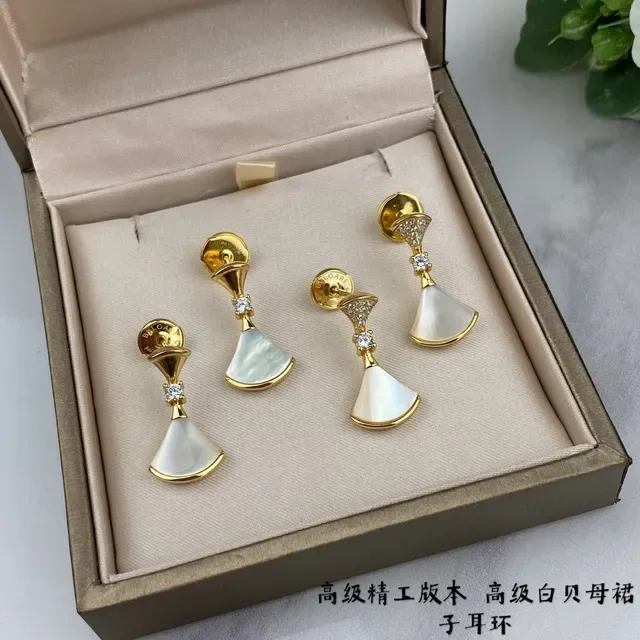Gold-Tone Fan-Shaped White Mother-of-Pearl Crystal Drop Earrings 5