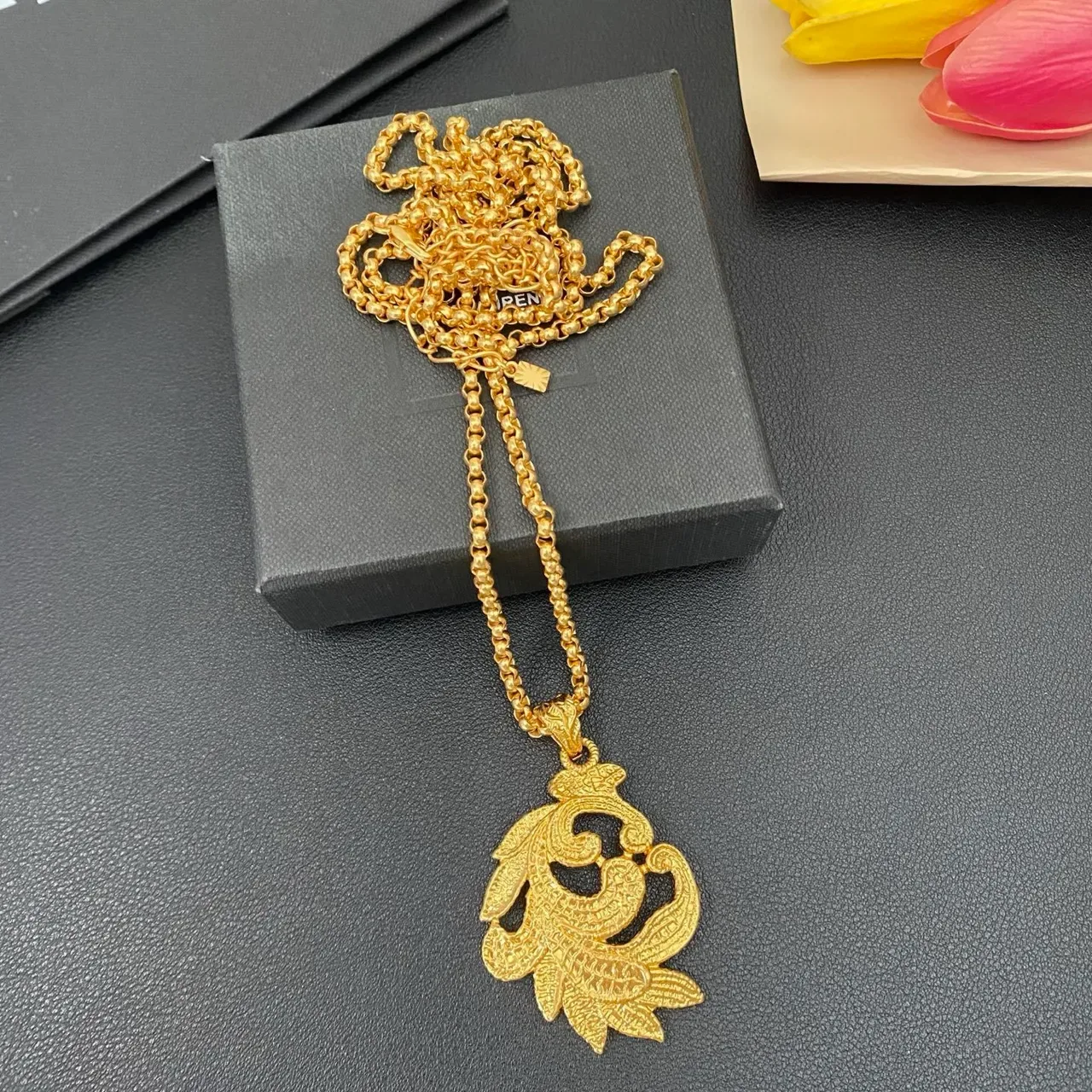 Gold-Tone Filigree Floral Pendant Necklace 8