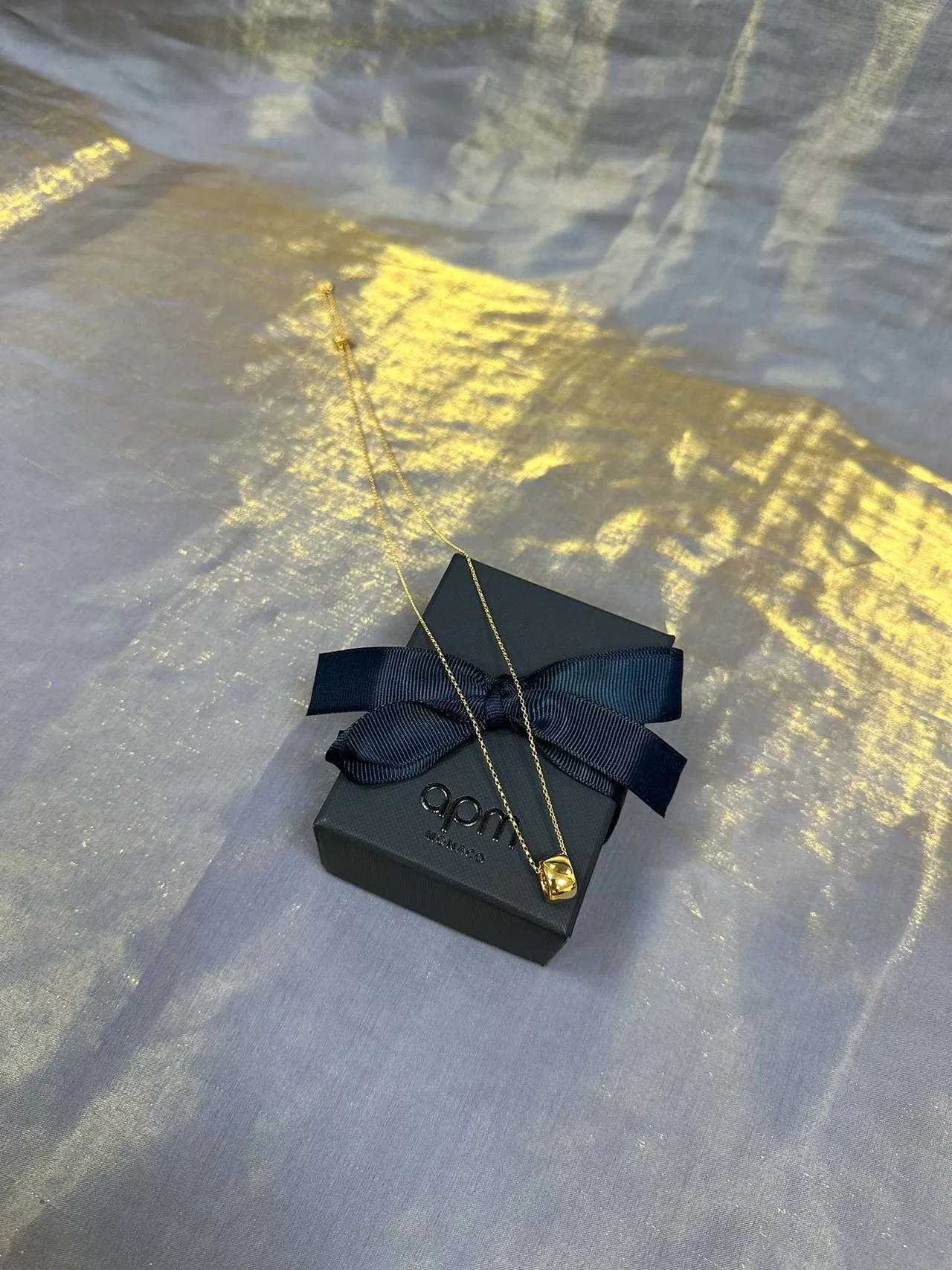 Gold-Tone Geometric Cube Pendant Necklace 7