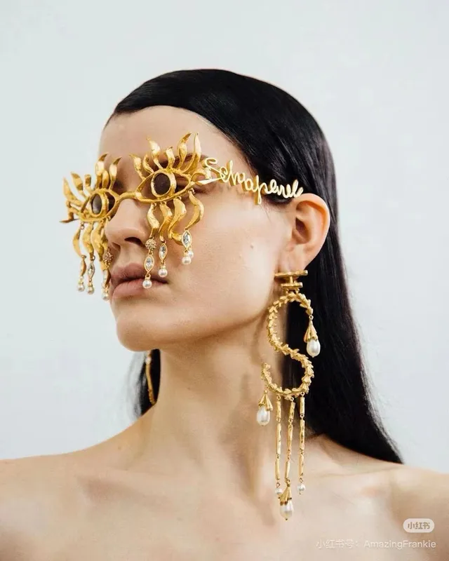 Gold-Tone Leaf Wreath Pearl Drop Earrings 4