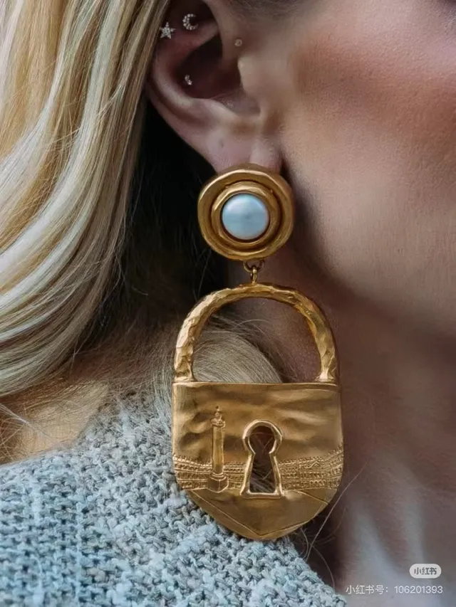 Gold-Tone Lock Pendant Pearl Drop Earrings 3