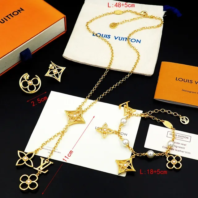 Gold-Tone Openwork Pearl-Centered Geometric Stud Earrings 5
