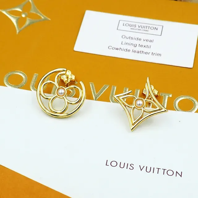 Gold-Tone Openwork Pearl-Centered Geometric Stud Earrings 11