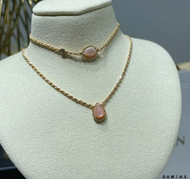 Gold-Tone Twisted Chain Teardrop Stone Bracelet 6
