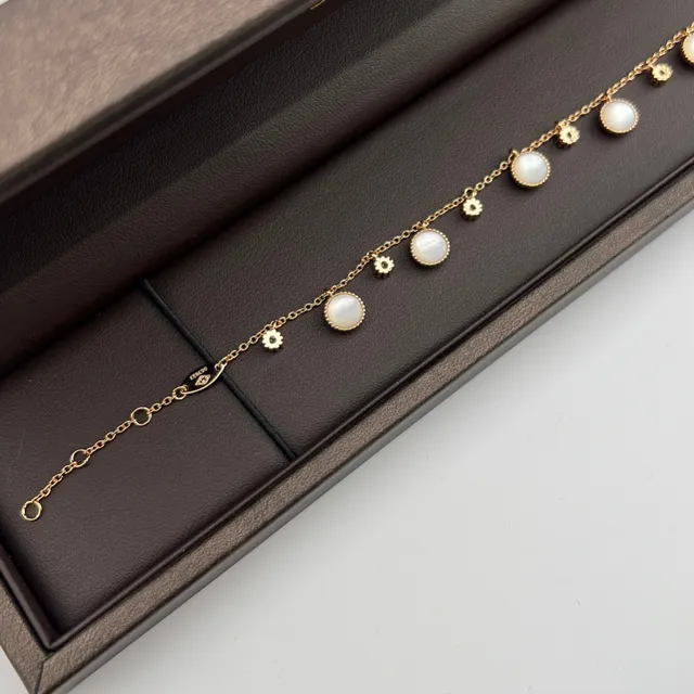 Gold White Chain Round Cabochon Charms Bracelet 2