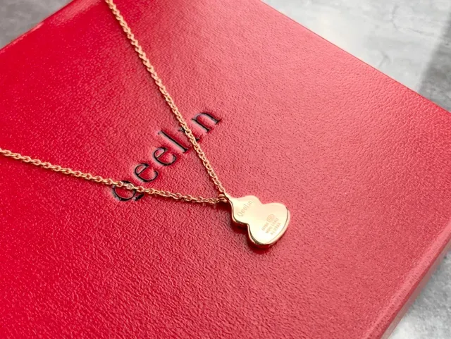 Gourd-Shaped Red Enamel and Pavé Stone Pendant Necklace 4