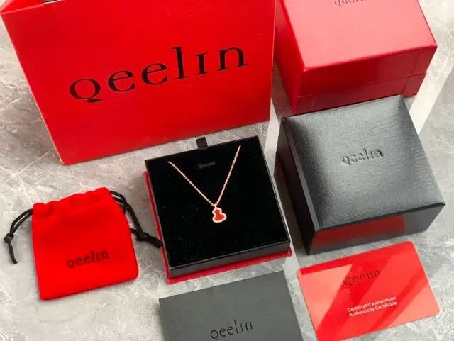 Gourd-Shaped Red Enamel and Pavé Stone Pendant Necklace 8