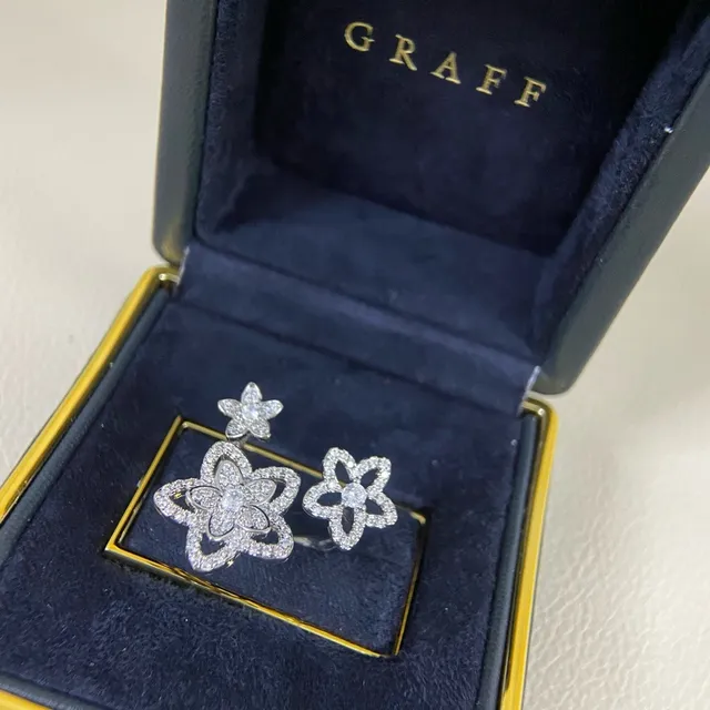 Graff Flower-Shaped Pavé Diamond Earrings 2
