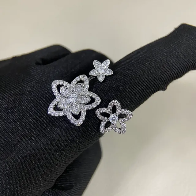 Graff Flower-Shaped Pavé Diamond Earrings 3