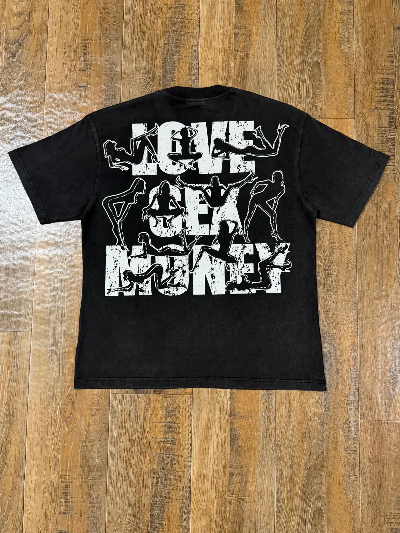 Graphic Print Distressed Typography Silhouette Overlay T-Shirt 6