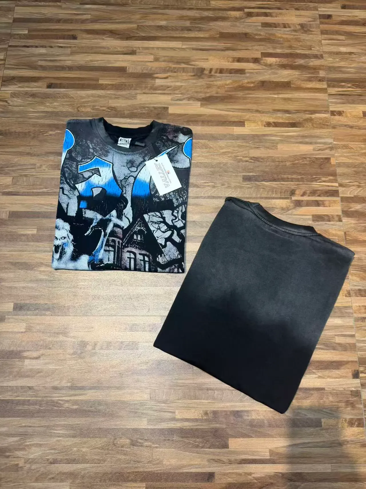 Graphic-Print Horror-Themed Oversized T-Shirt 5