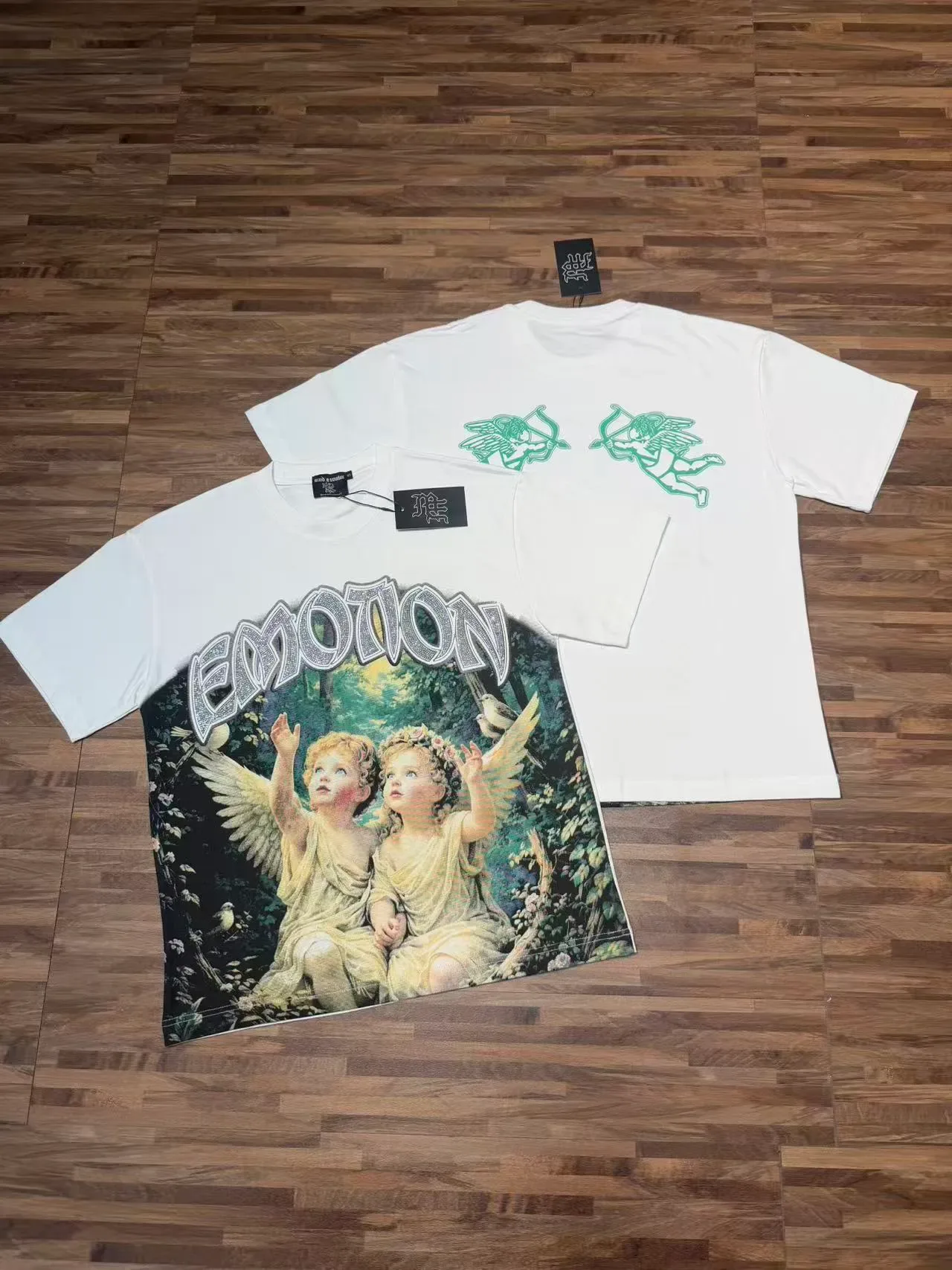 Graphic-Print Oversized Crew Neck T-Shirt 6