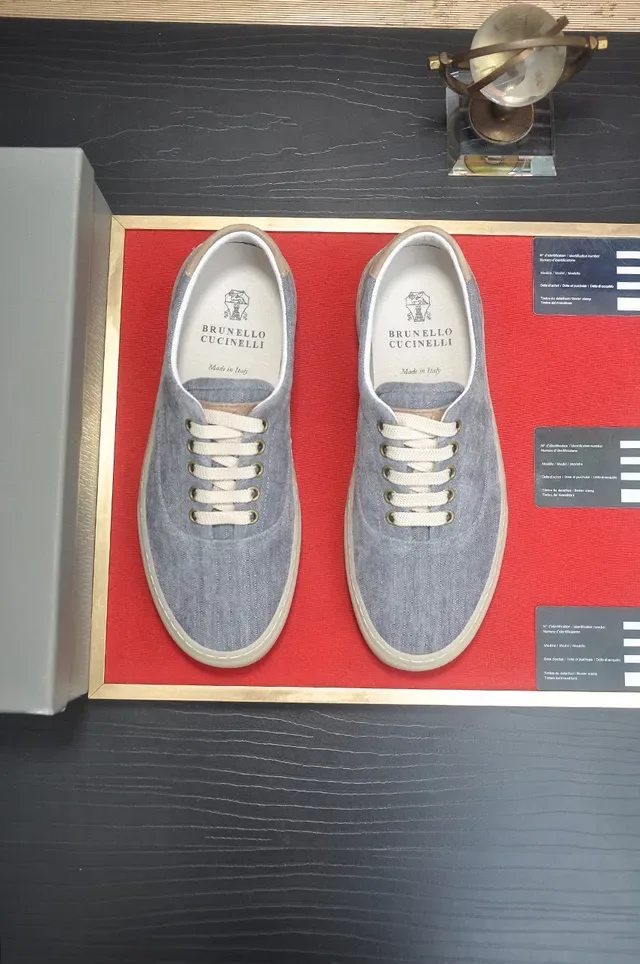 Gray Beige Low-Top Canvas Upper Sneakers 2
