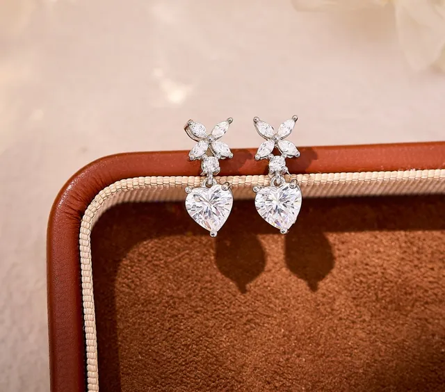 Green Red Heart-Shaped Pendant Floral Diamond Cluster Top Earrings 6