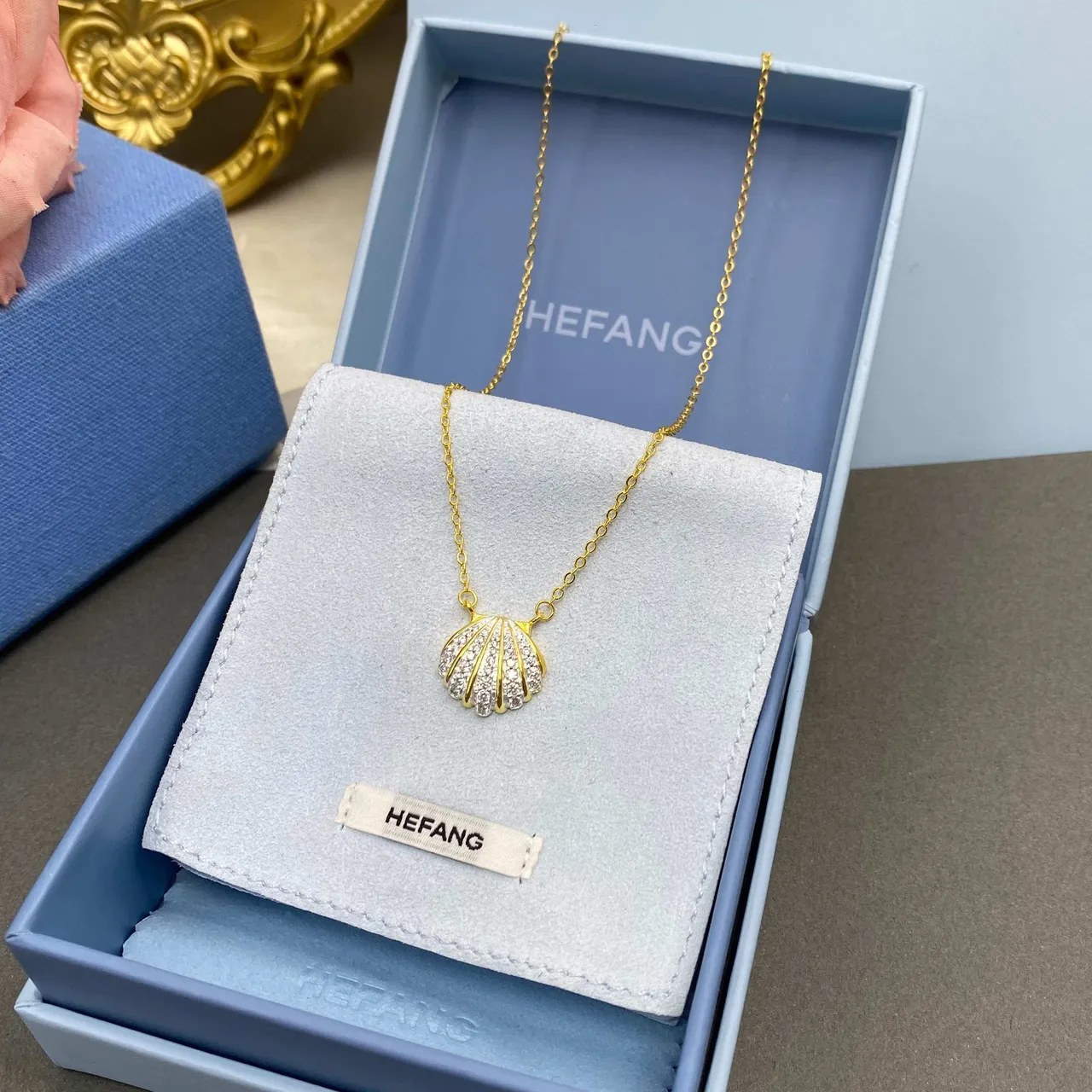 HEFANG Gold Silver Chain Pavé-Set Shell Pendant Necklace 8